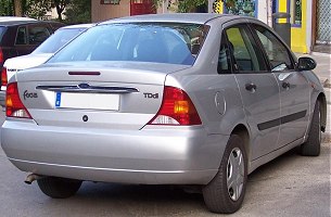 4 puertas - Motores gasolina: 100cv - Motores diesel: 100/115cv - Equipamiento: ambiente, guia